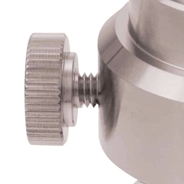 C-Mount s okulárem 0,6×