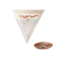 Oválná kulička drážkovaná měděná 3,2 × 4,8 mm (KO3), cca 20 ks