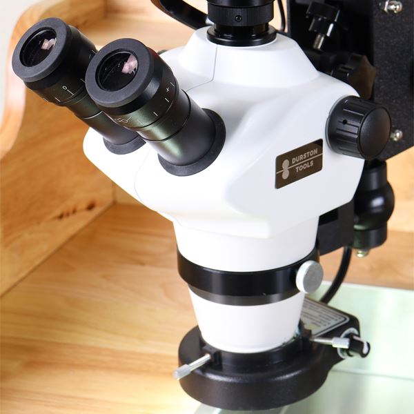 Zlatnický mikroskop Durston T60 včetně stojanu a LED osvětlení